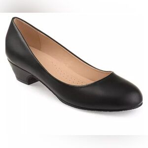 New Journee Collection
Women's Saar Round Toe Kitten Heel Pumps size  6.5